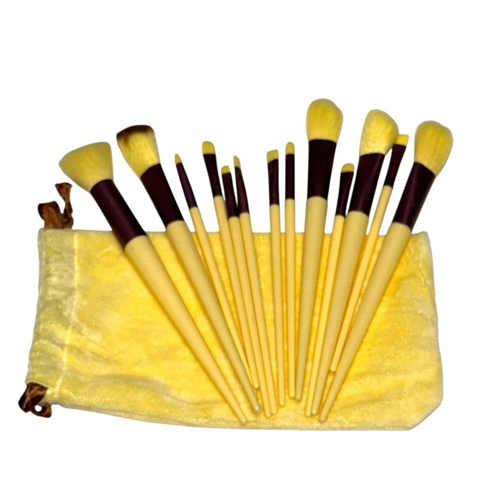 14 Piece Makeup Brush Set with Pouch