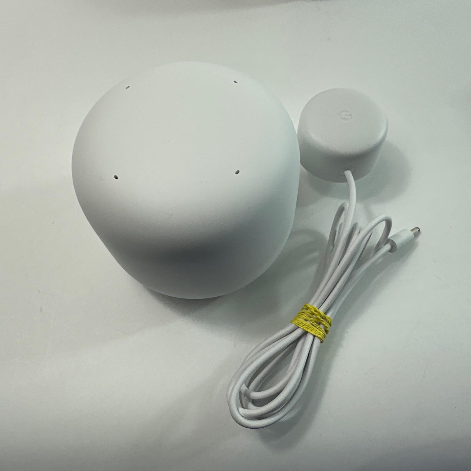 Google Nest WIFI AC1200 Add-on Point Range Extender Model H2E White w/Power