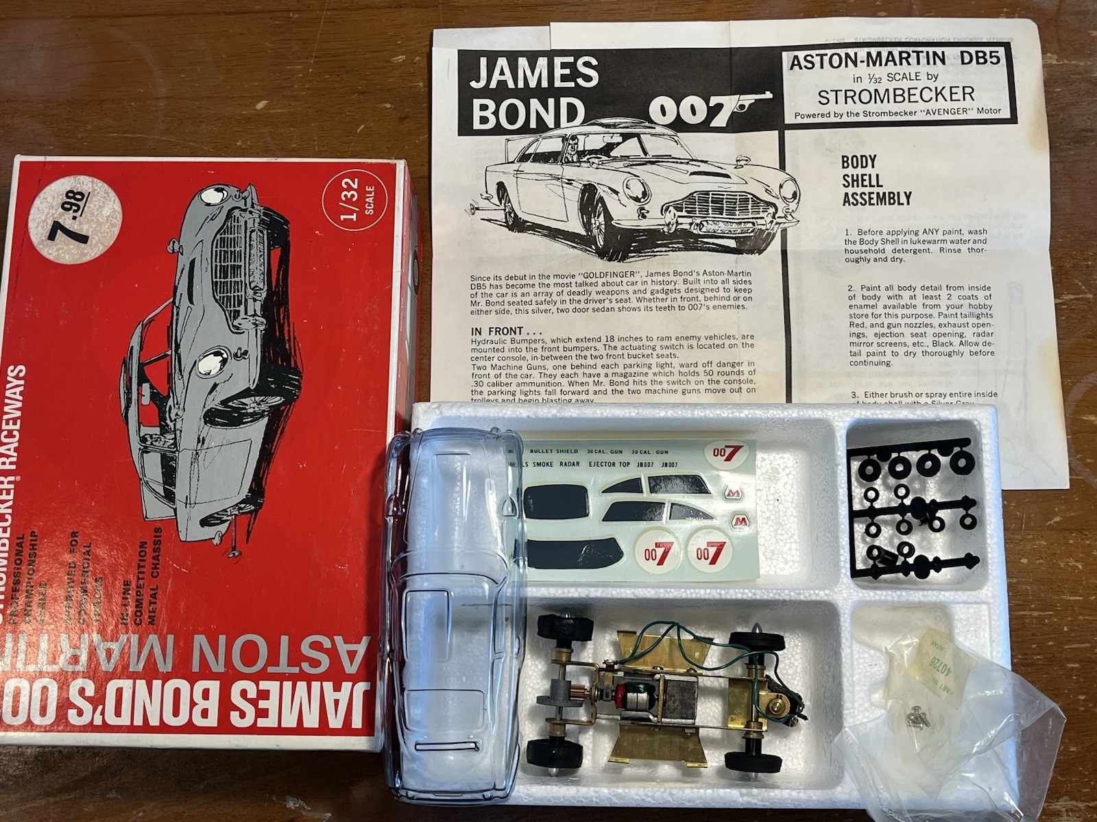 Strombecker 1/32 James Bond 007 Aston Martin 1966 Slot Car w/ Box, 100% Complete