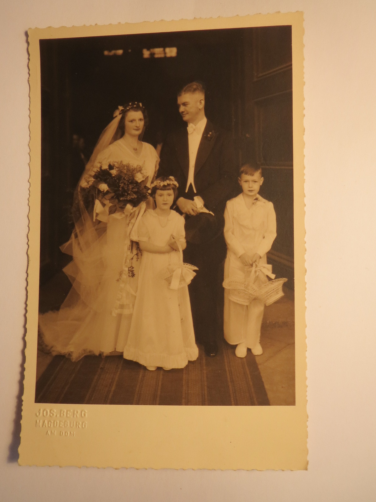 Magdeburg - 1935 - Wedding - Woman with Veil & Man & Boy & Girl / Photo