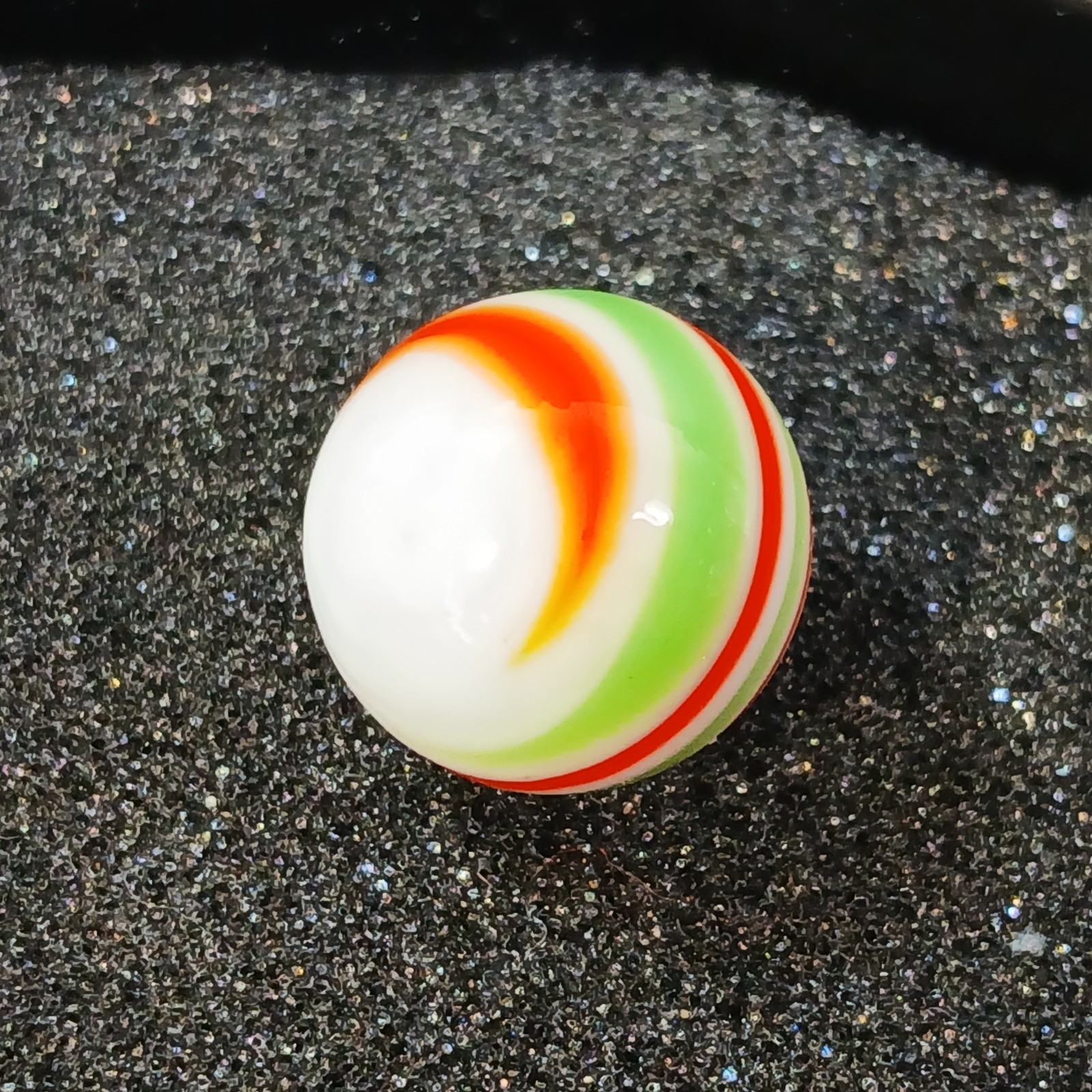 Vtg Akro Agate Shooter Solid White Red Green Swirl Corkscrew 5/8" Glass Marble