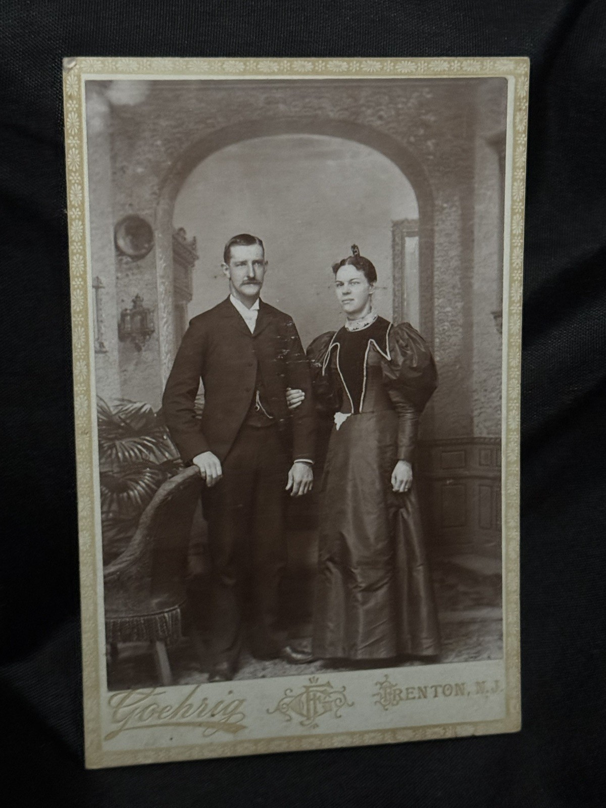 Haunted Spirit Paranormal ~  Ada (Dark Spirit in Photo , Dark Ages))