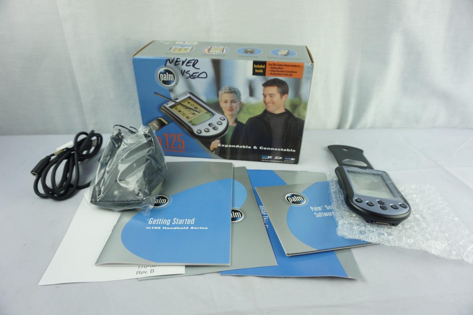 PALM m 125 Handheld Expandable PDA w/Charger & Manuals Open Box  NEW