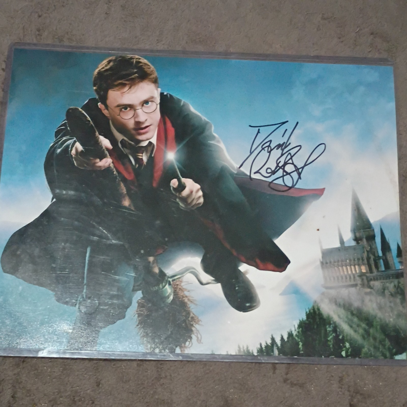Daniel Radcliffe Signed Harry Potter 11x14 Photo Graphs n Beats COA