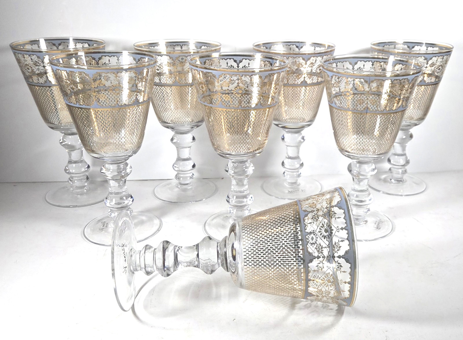 Set Of 8 Patina Vie Golden Ikat Goblets 18K Gold Lattice Blue Diamond Stemware