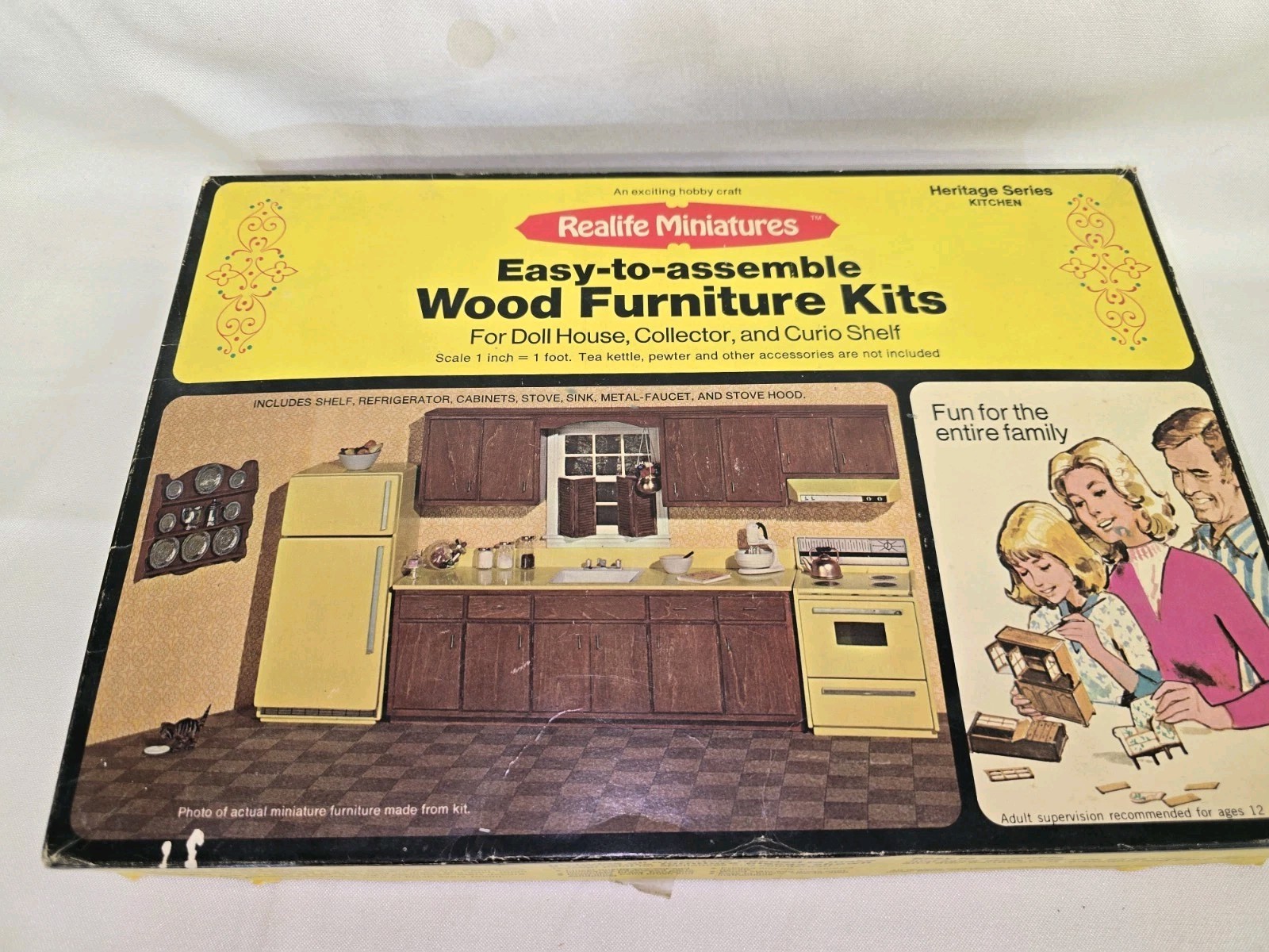 Vintage Kitchen ReaLife MINIATURES Kit #191 Heritage Series Open Box