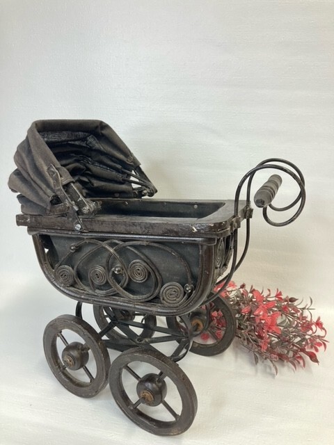 Antique Victorian Baby Doll Pram