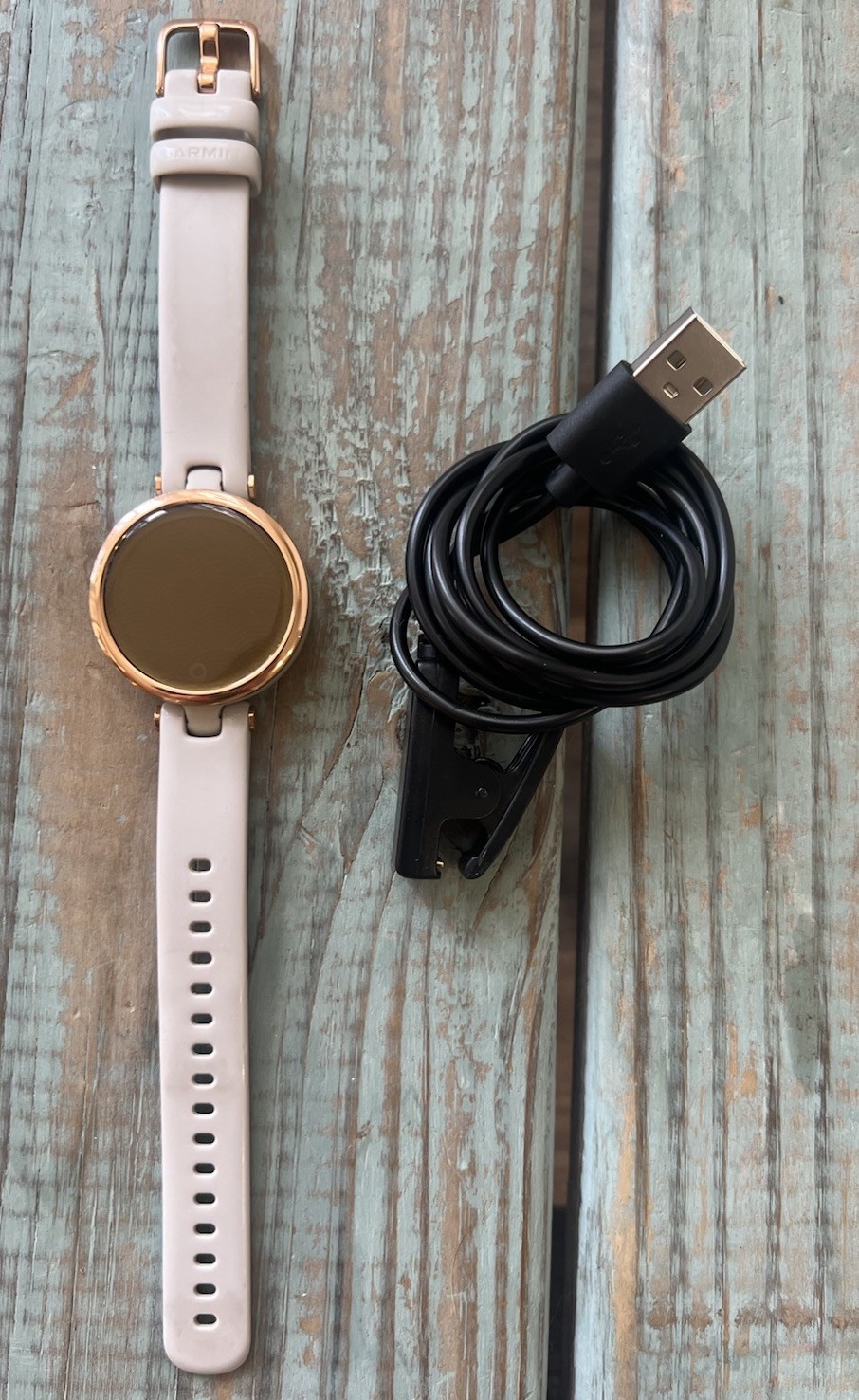 Garmin Lily Smartwatch GPS Sport Rose Gold Silicone Band Watch