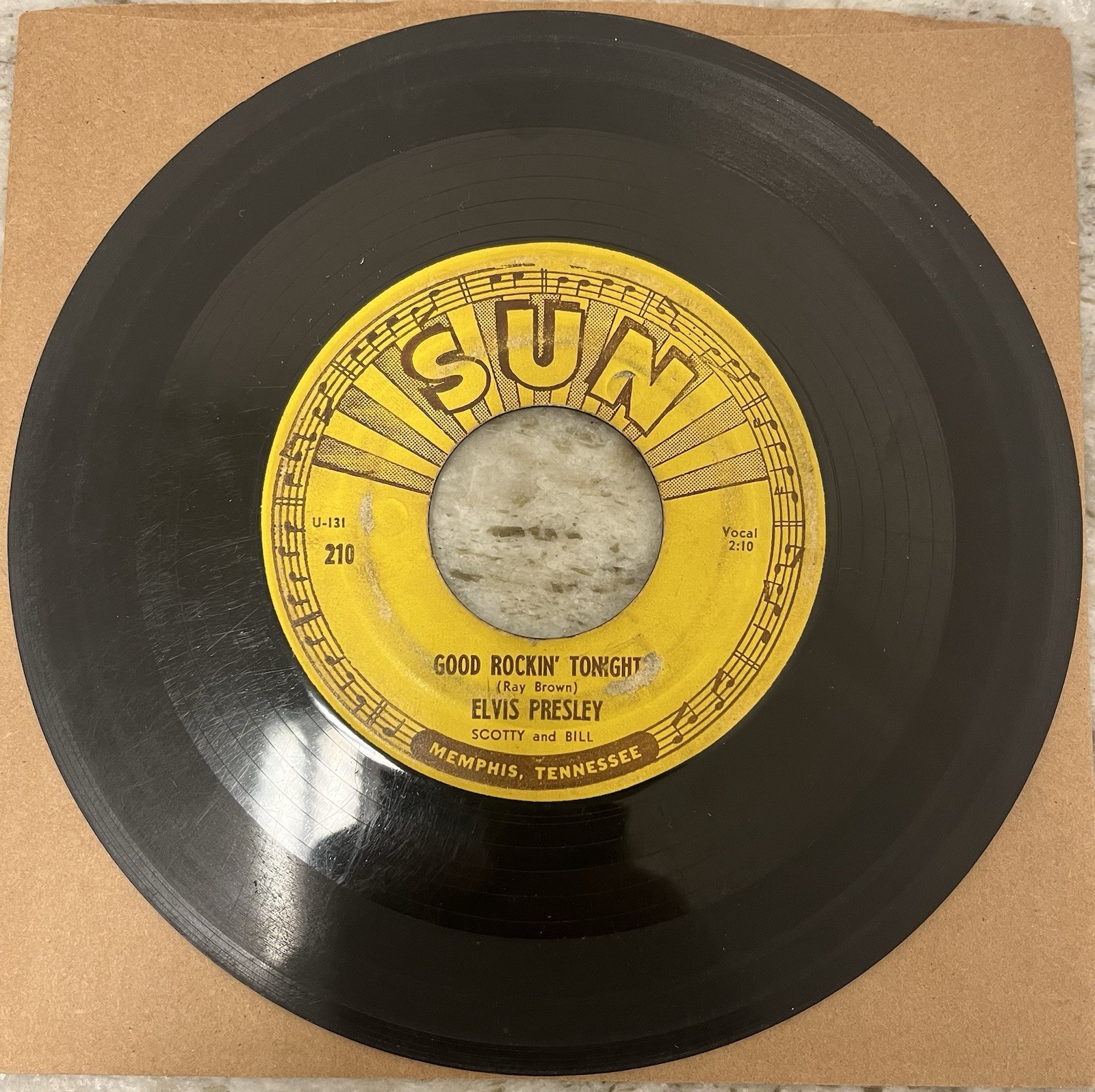 Original 1954  ELVIS PRESLEY 45 “Good Rockin Tonight”  SUN 210  Pushmarks LOOK