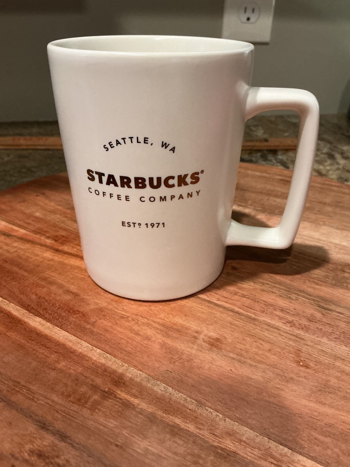 Starbucks Coffee Company Mug Seattle, WA est. 1971 Gold Foil Lettering 16oz 2016