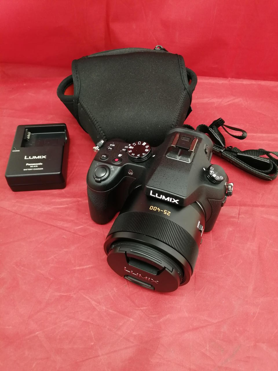 Panasonic FZ1000 20MP Digital Camera 16x Optical Zoom SDXC 4K Video From Japan