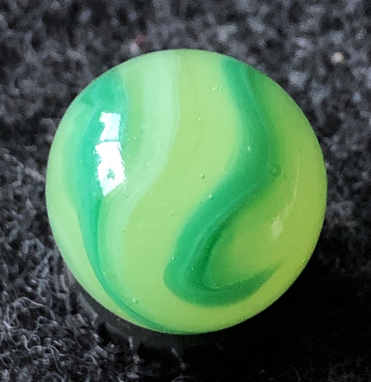 Vintage UV-Reactive Akro Limeade Corkscrew .65” Inches Near-Mint Condition OOR