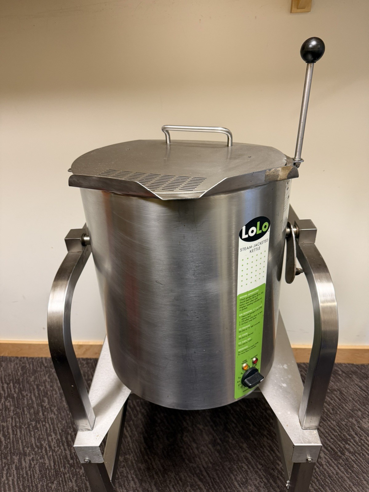Kettle 8 gal.  Jacketed Tilting Kettle LoLo SK-32E Electric 3ph 208/230V TESTED