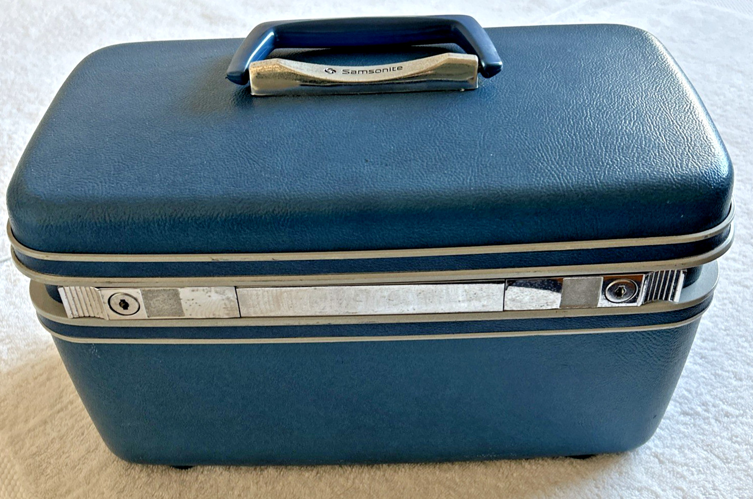 Vintage Samsonite Silhouette Blue Train Case with Tray Insert and Mirror NO KEYS