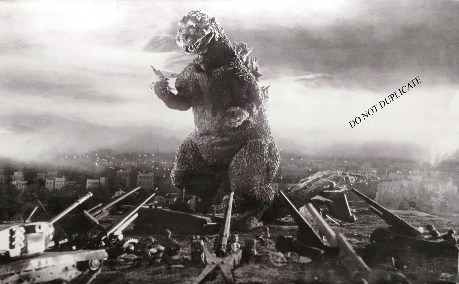 GODZILLA   -   10 1/2  X  17  GLOSSY   PHOTO  REPRINT