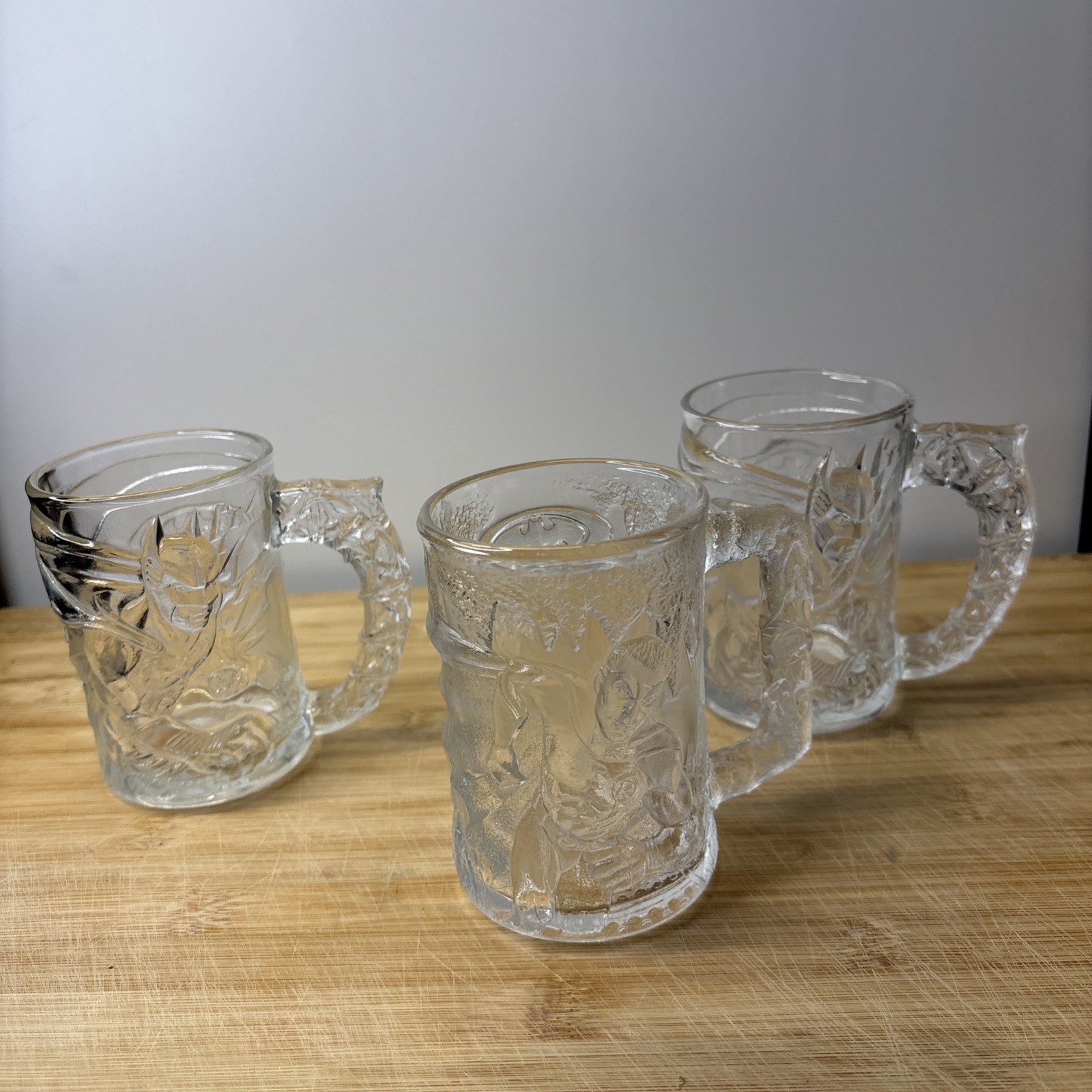 Set of 3 Vintage McDonalds BATMAN  FOREVER / ROBIN Embossed Glass Mugs Cup 1995