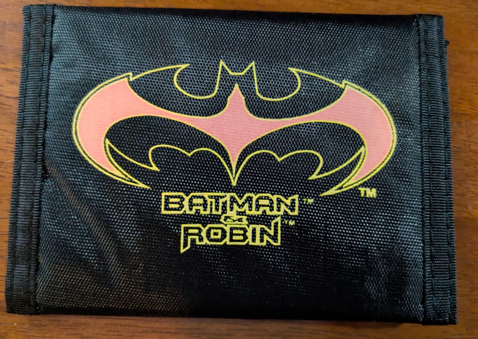 Batman & Robin 1997 film Spotlight Promotions glow-in-the-dark nylon wallet 