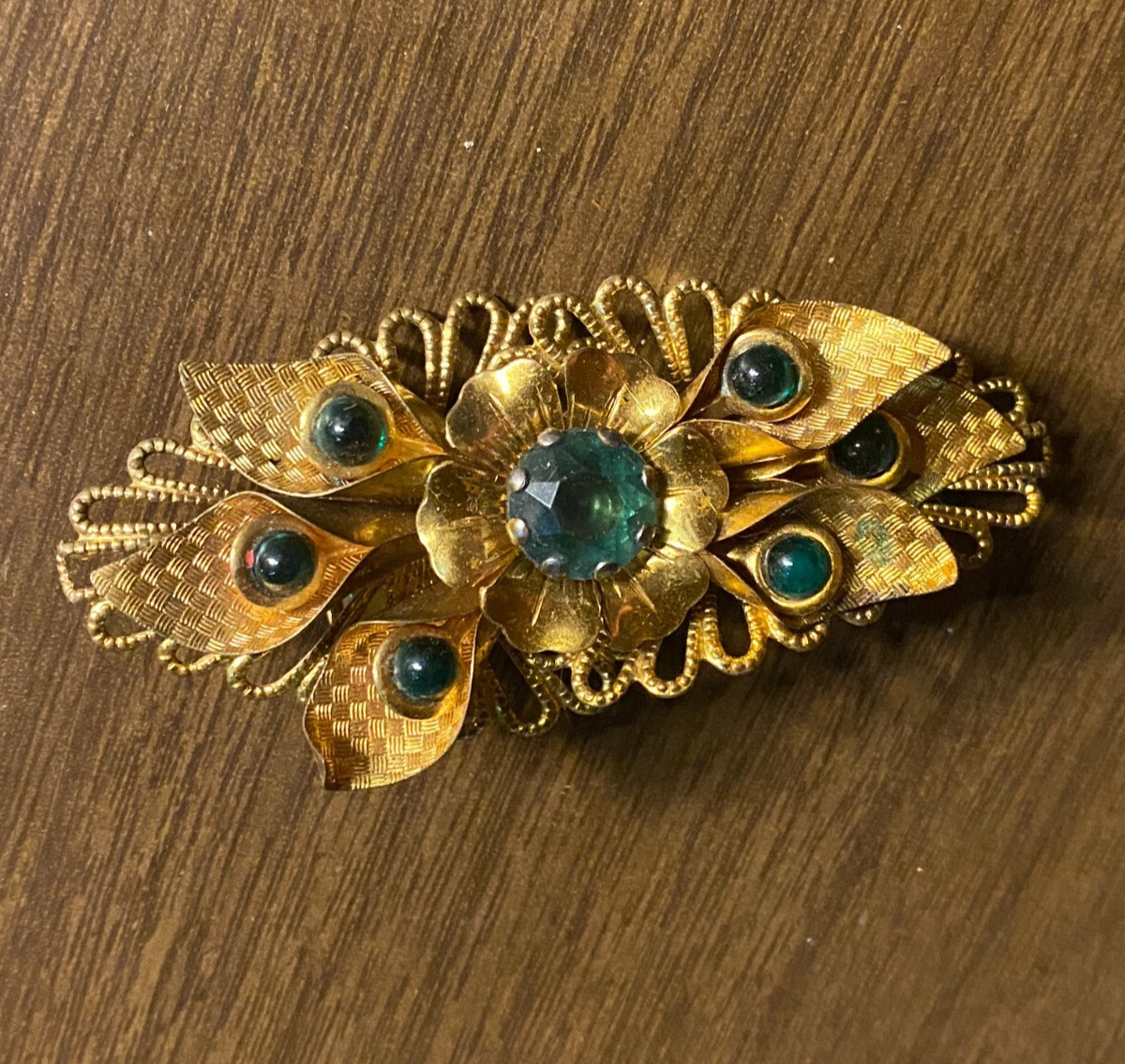 Vintage Green Glass Rhinestone Gold Tone Flower Pin Brooch 3"