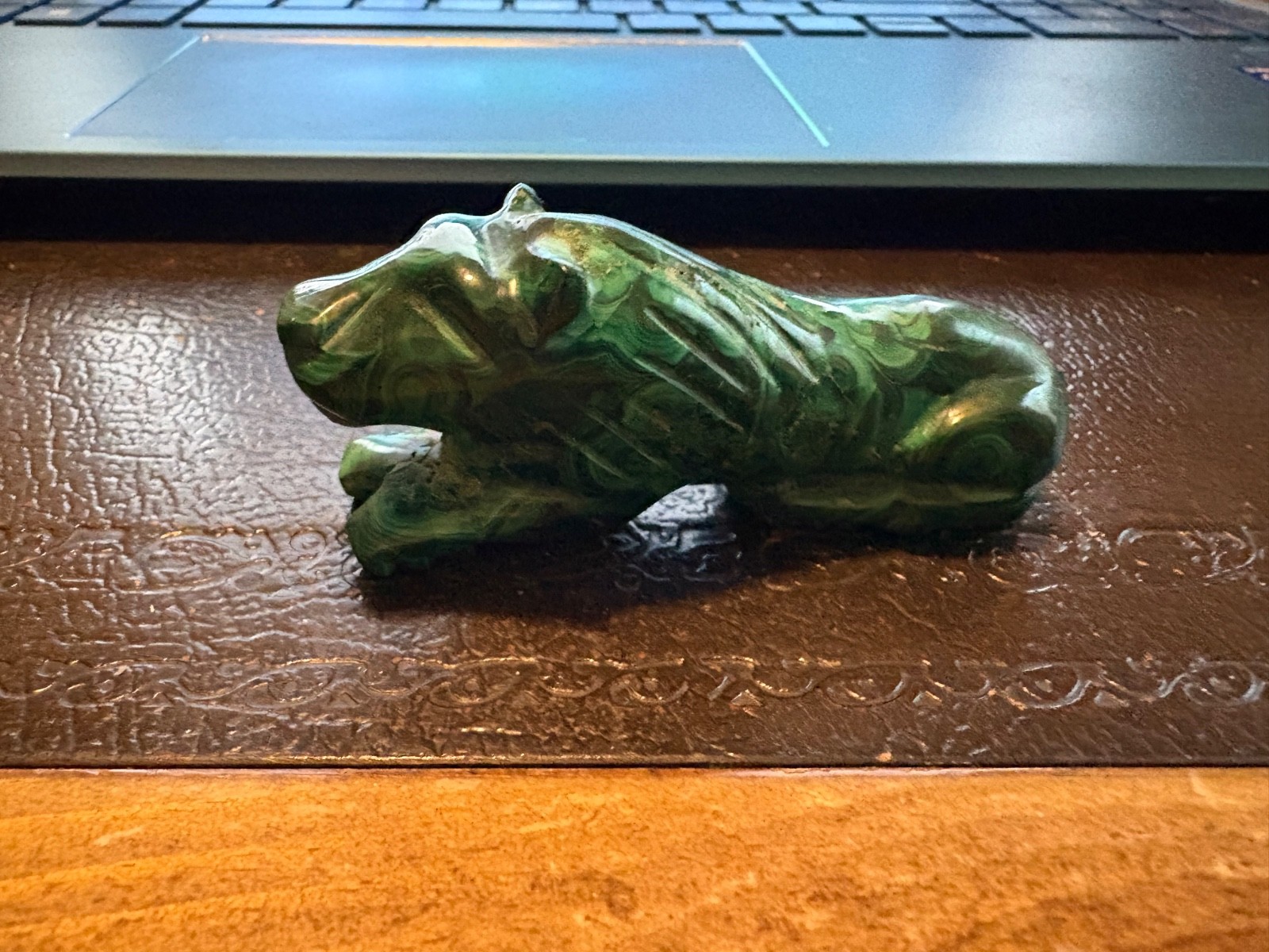 Vintage Green Malachite Hand Carved & Polished Lion 75G