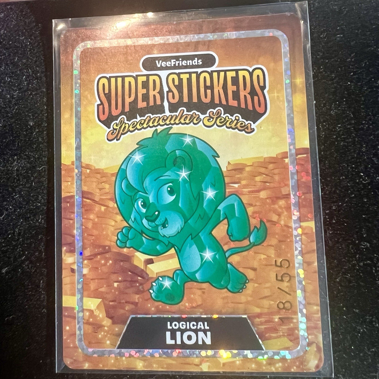 VeeFriends Spectacular Super Stickers Logical Lion /55 Emerald On Gold