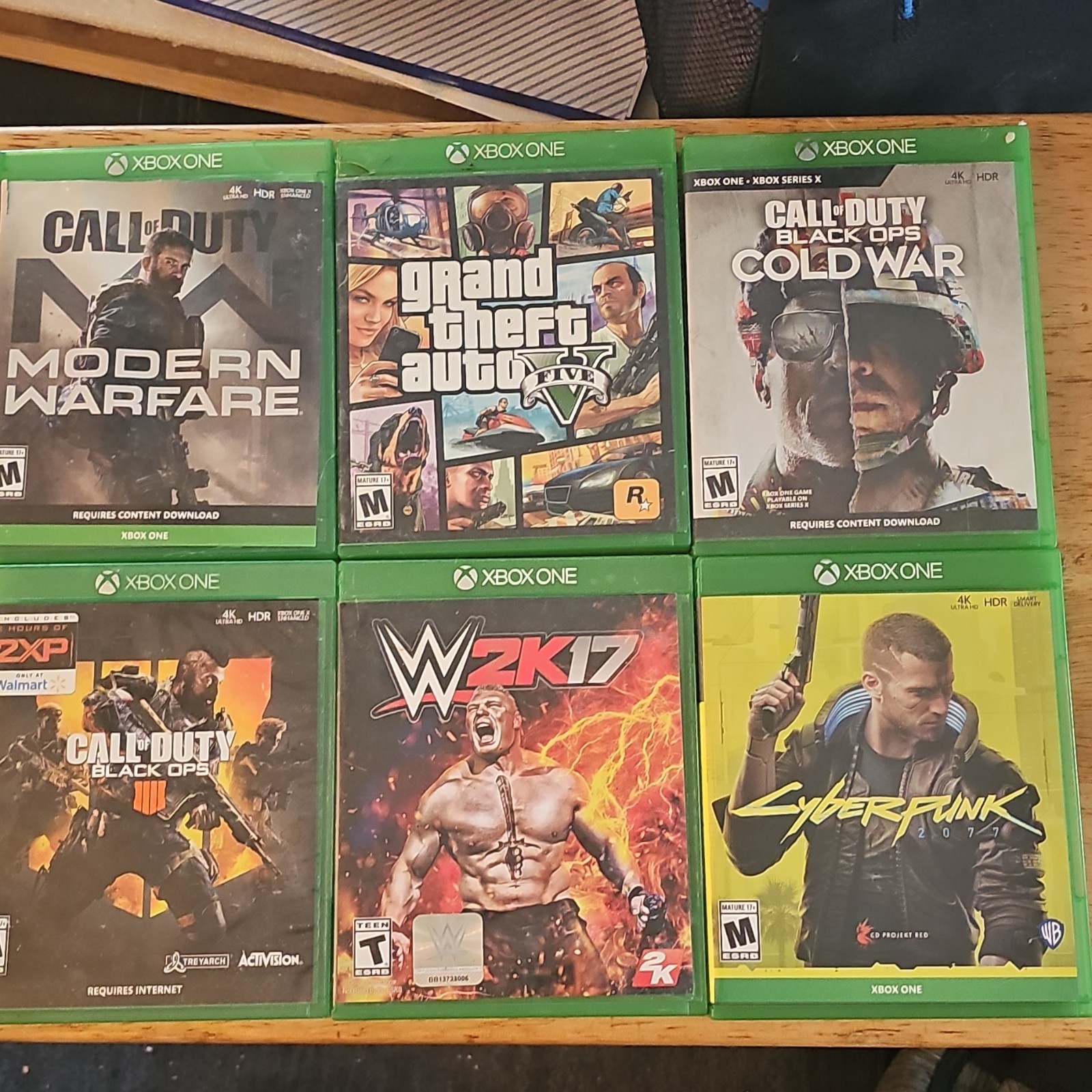 Microsoft Xbox One Wireless Controller & 12 Games Lot - GTA, Call of Duty, WWE