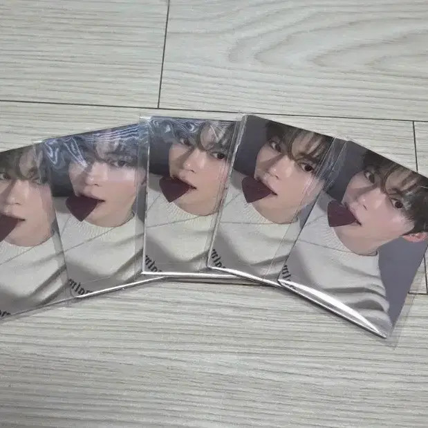 Limited Edition Zero Base One Rose Day Unopened Photo Card Set