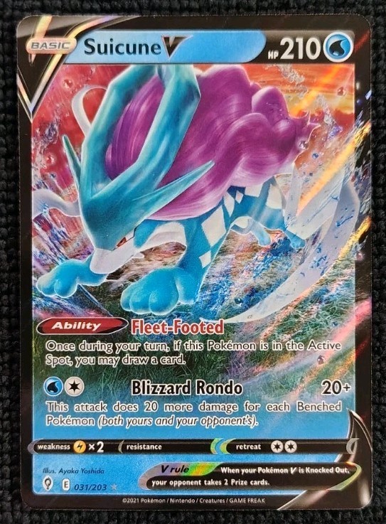 Suicune V 031/203 SWSH07: Evolving Skies Holo