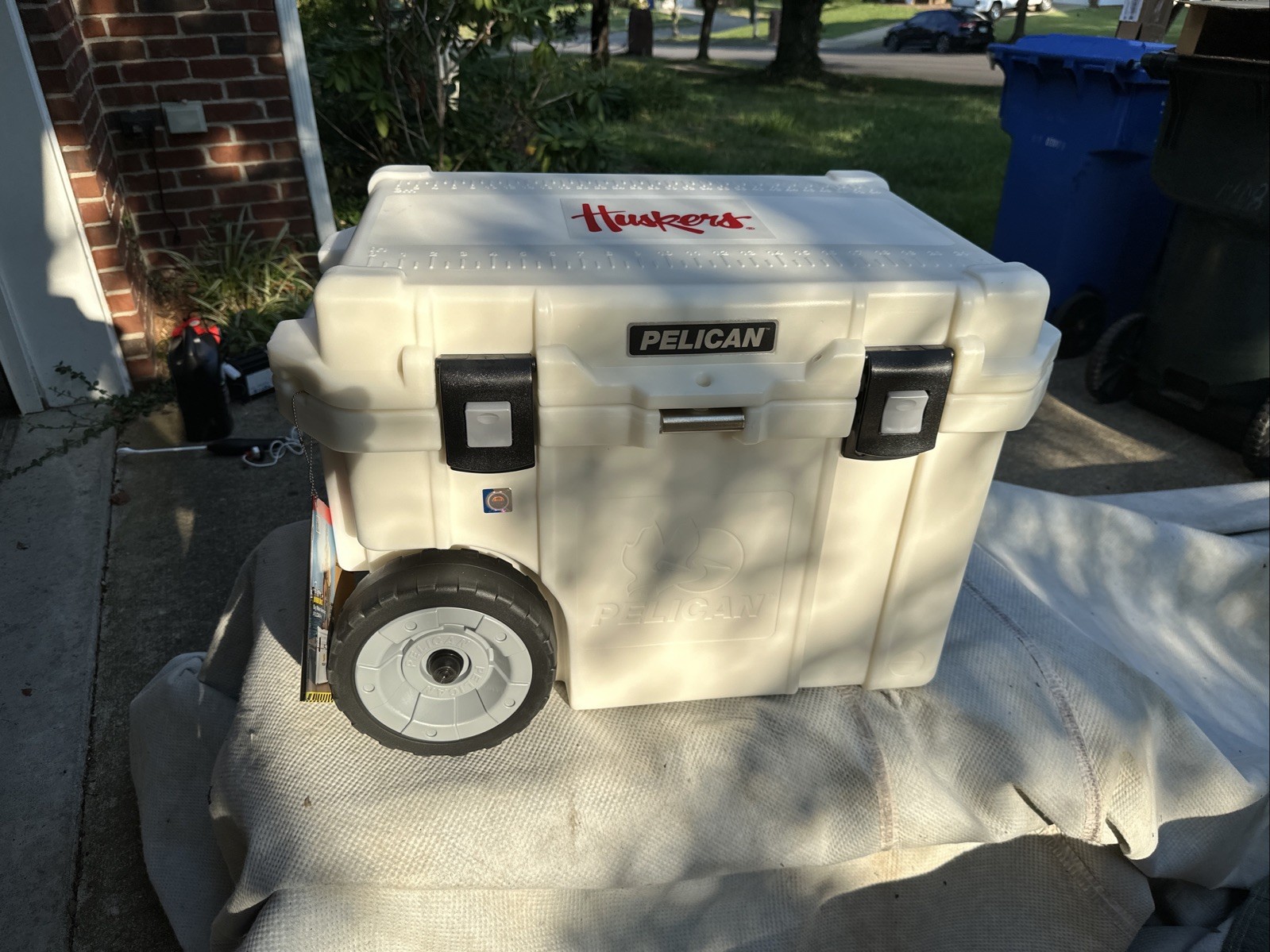 Pelican (Nebraska Cornhuskers) 45 Quart White Cooler