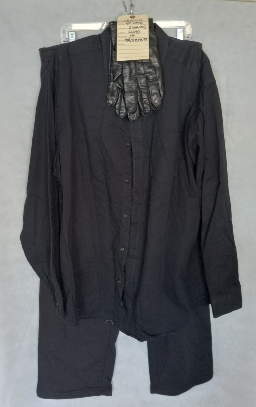 The 5th Wave Movie Wardrobe Sams Training Costume Photo Dbl Pants Shirt Tag