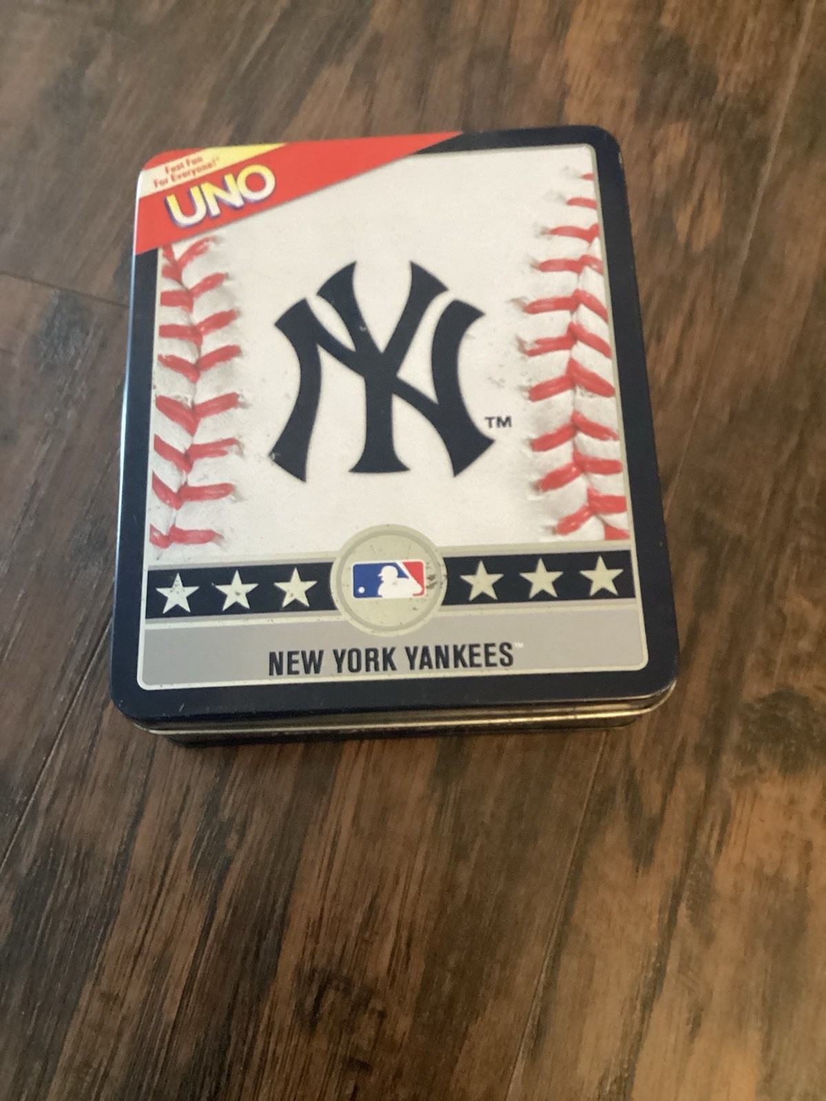 UNO New York Yankees Collectible Card Game In Tin 2010 Complete