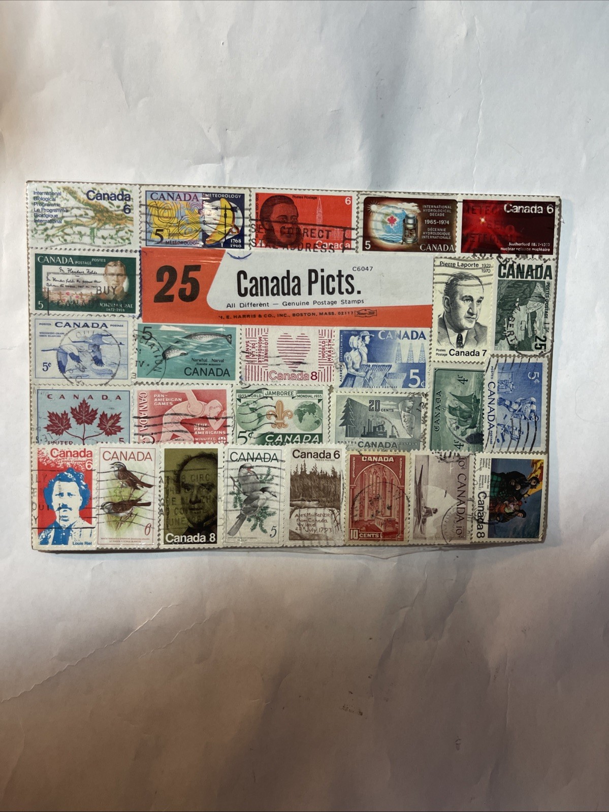 Vintage set of 25 Canada Postage stamps, used and mounted