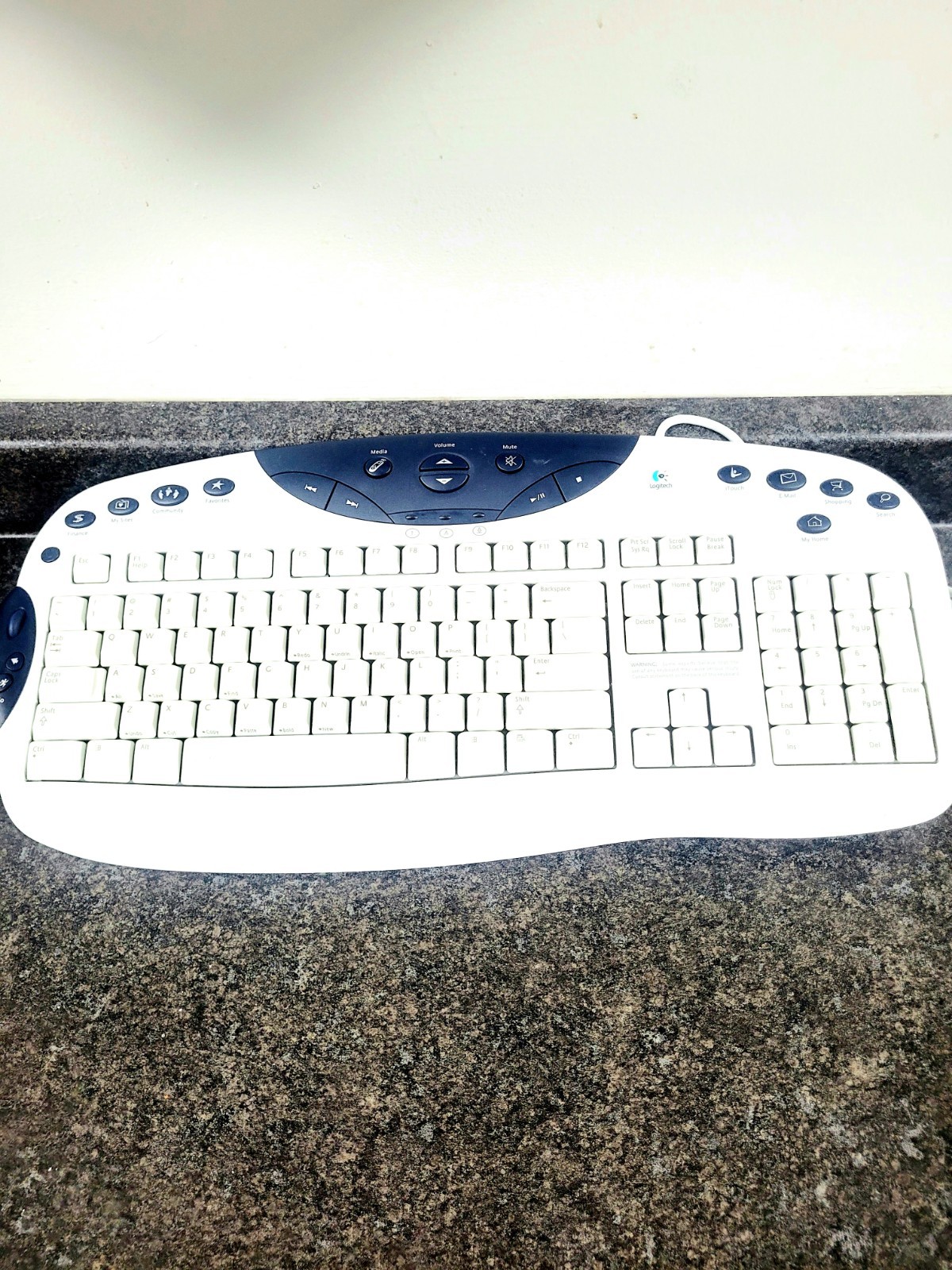 Logitech Y-BE22 Internet Navigator Keyboard USB – Vintage Retro PC Keyboard 