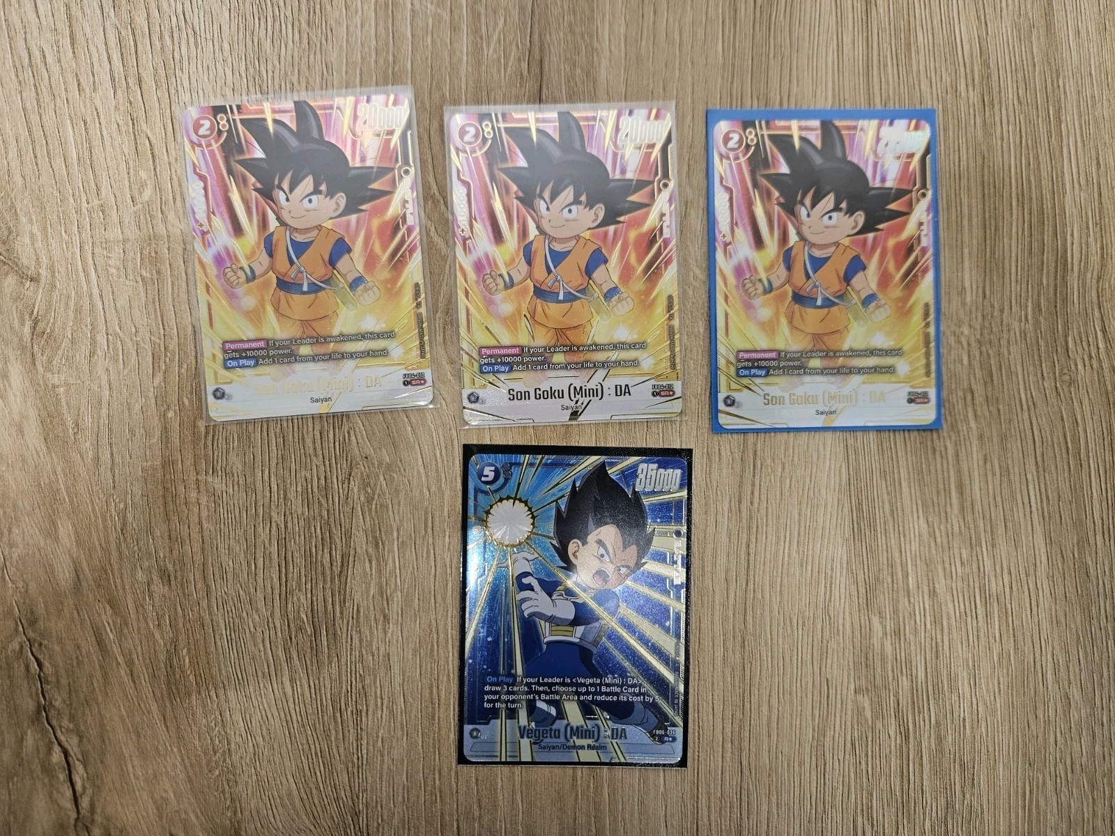 Son Goku Vegeta Mini Da FB04-012 FB06-036 Fusion World