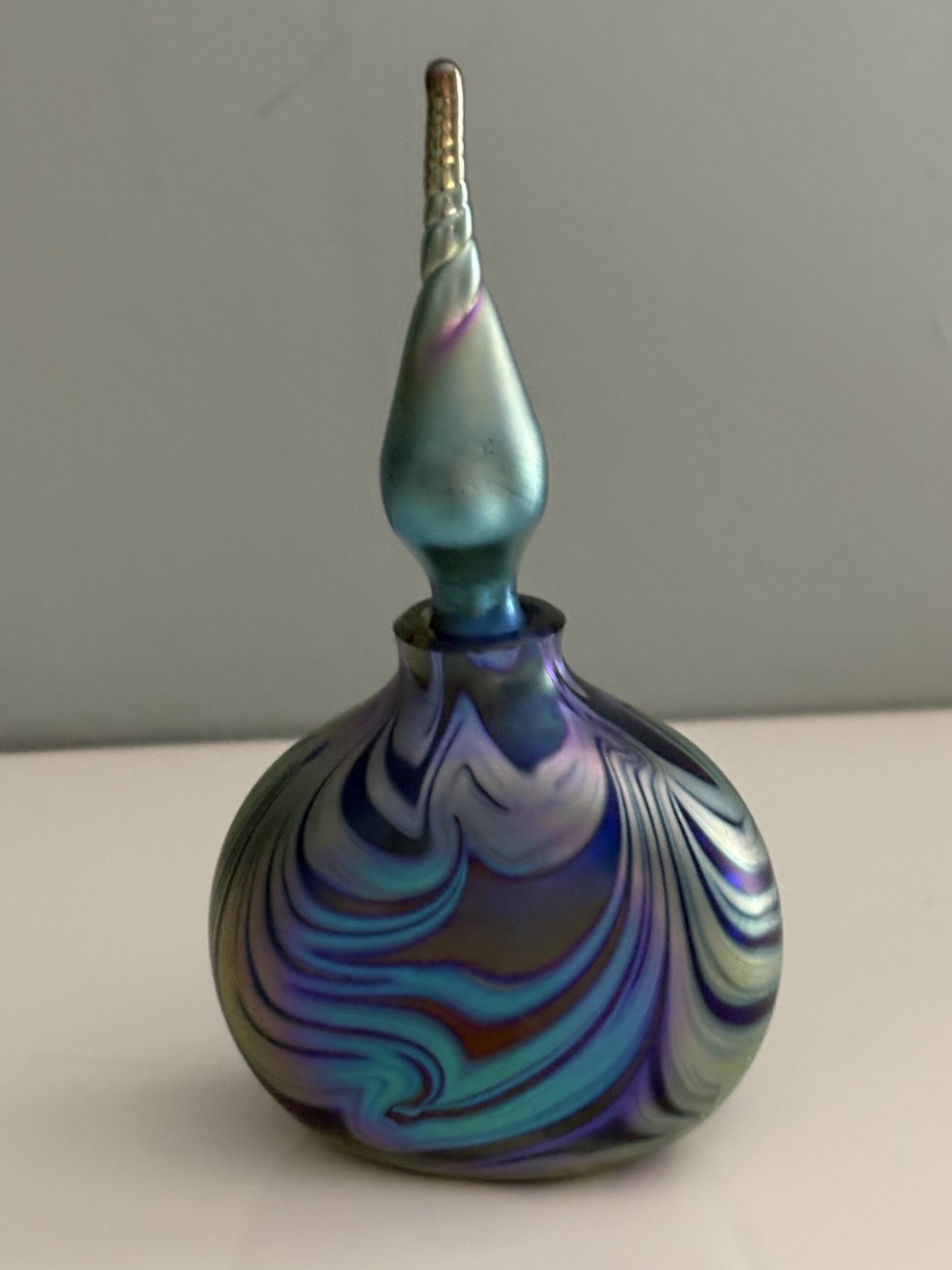 Vintage Okra Iridescent Glass Perfume Bottle with Stopper 11cm