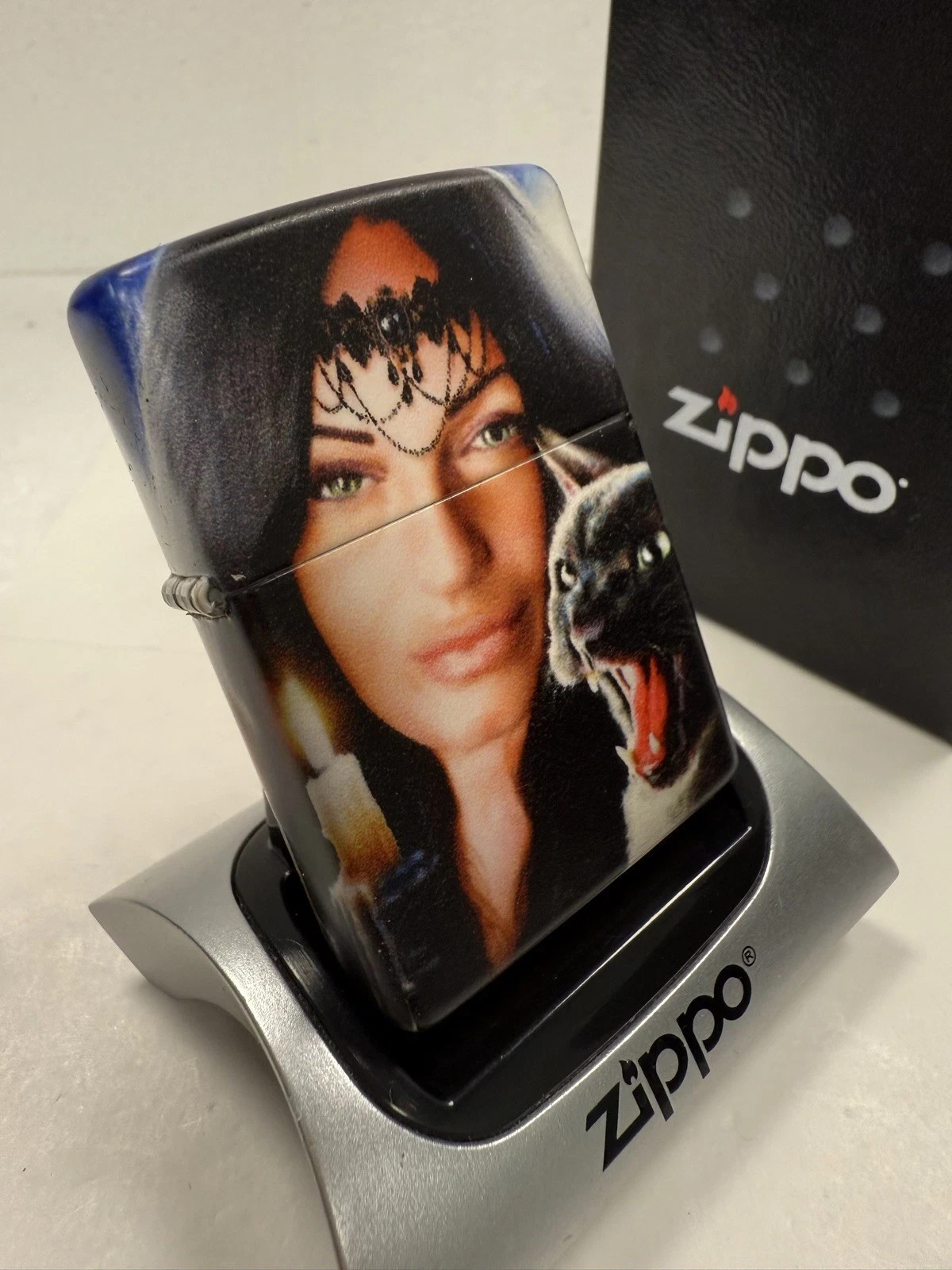 GENUINE Zippo Lighter MAZZI RAVEN HAIRED LADY & CAT 540 Colour Allover NEW BOXED
