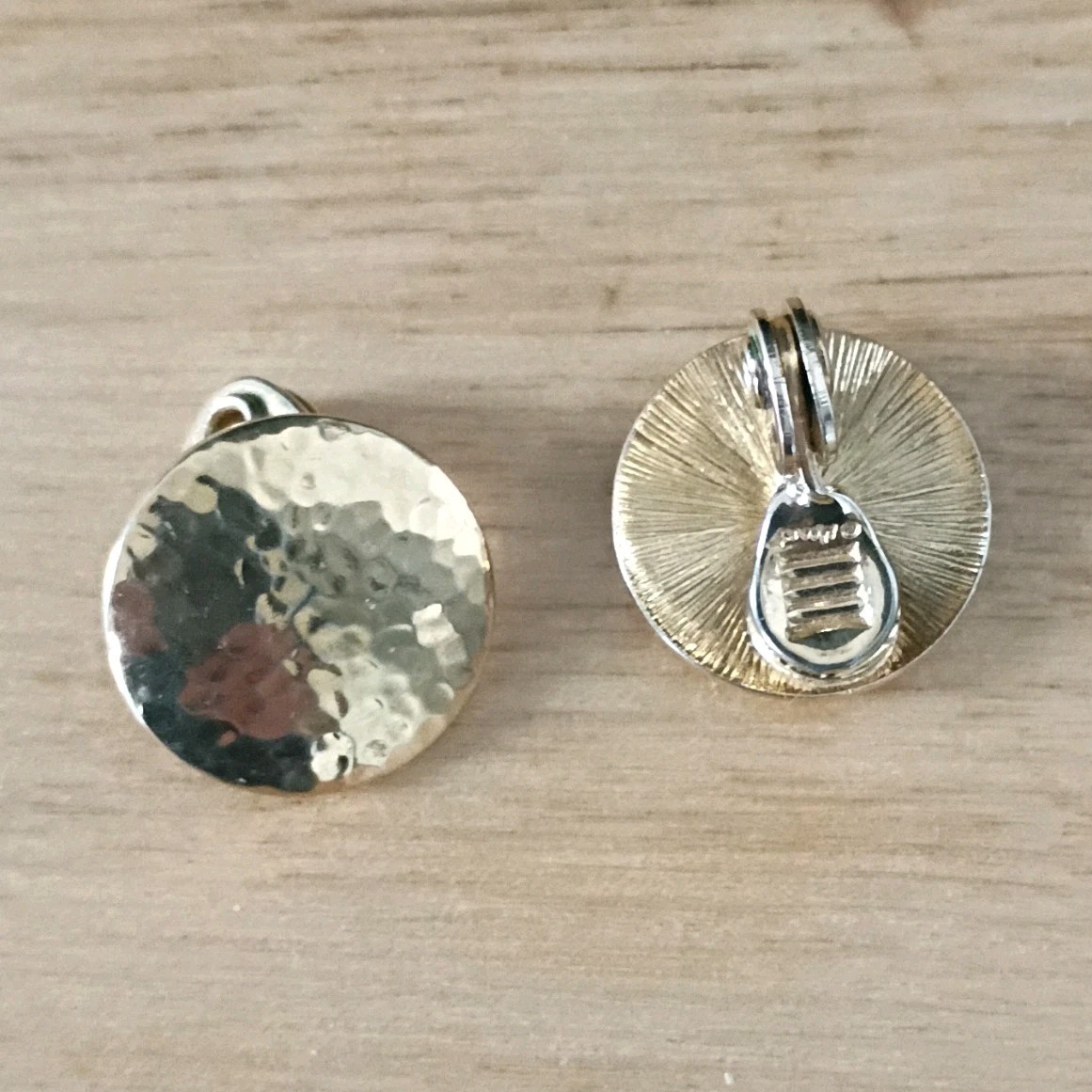 Gold Tone Round Hammered Clip-On Cuff Metal Auricle Fashion Earrings