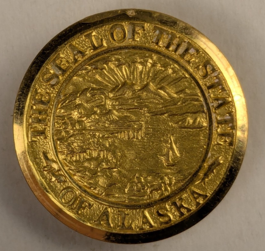 Vintage -  Alaska State Seal Government Military Uniform Button - M2D