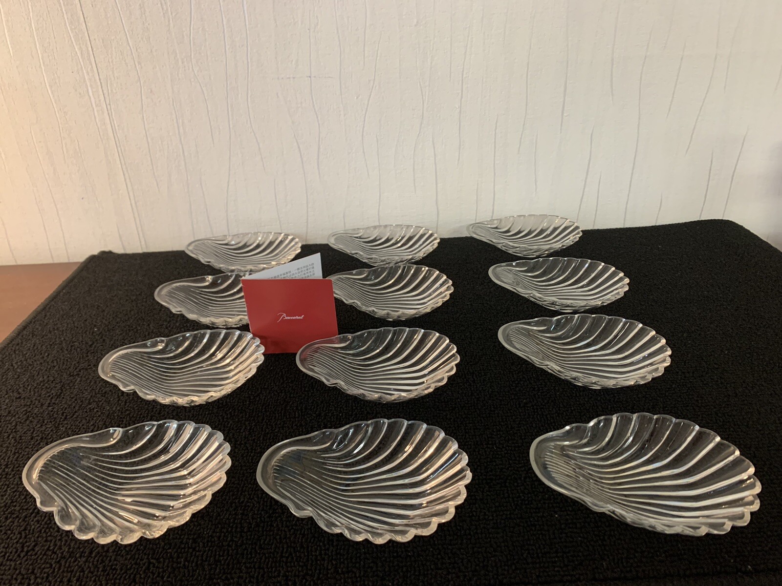 Lot 12 plates for bread or ice cream in Baccarat crystal (lot price)