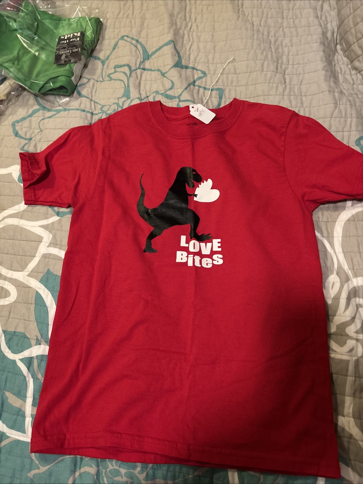 ￼ Boys Size 8 T-Shirt