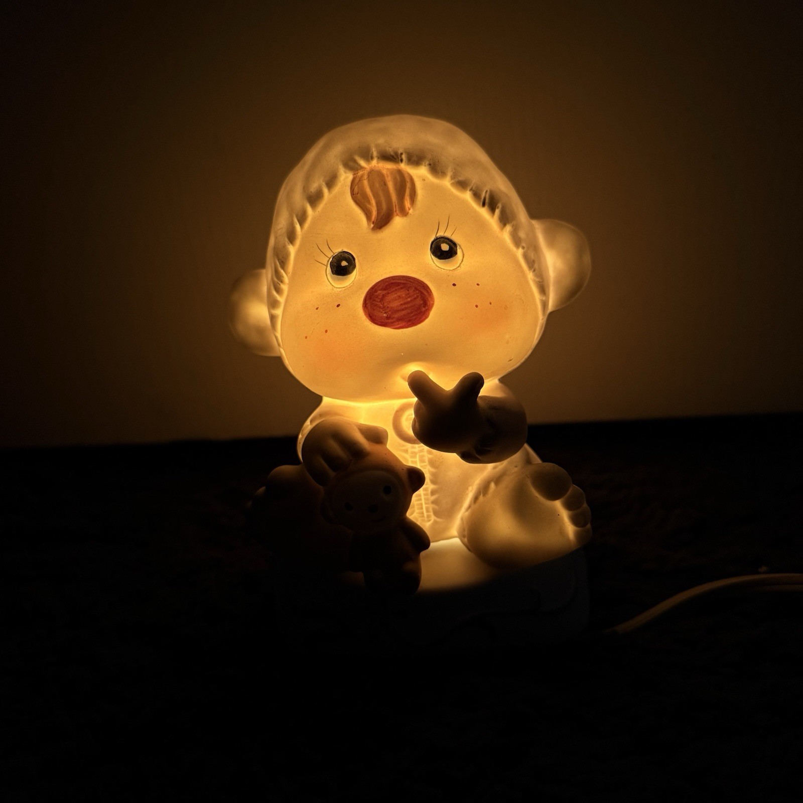 Aladdin Giftware Kitschy Monkey Night Light Lamp