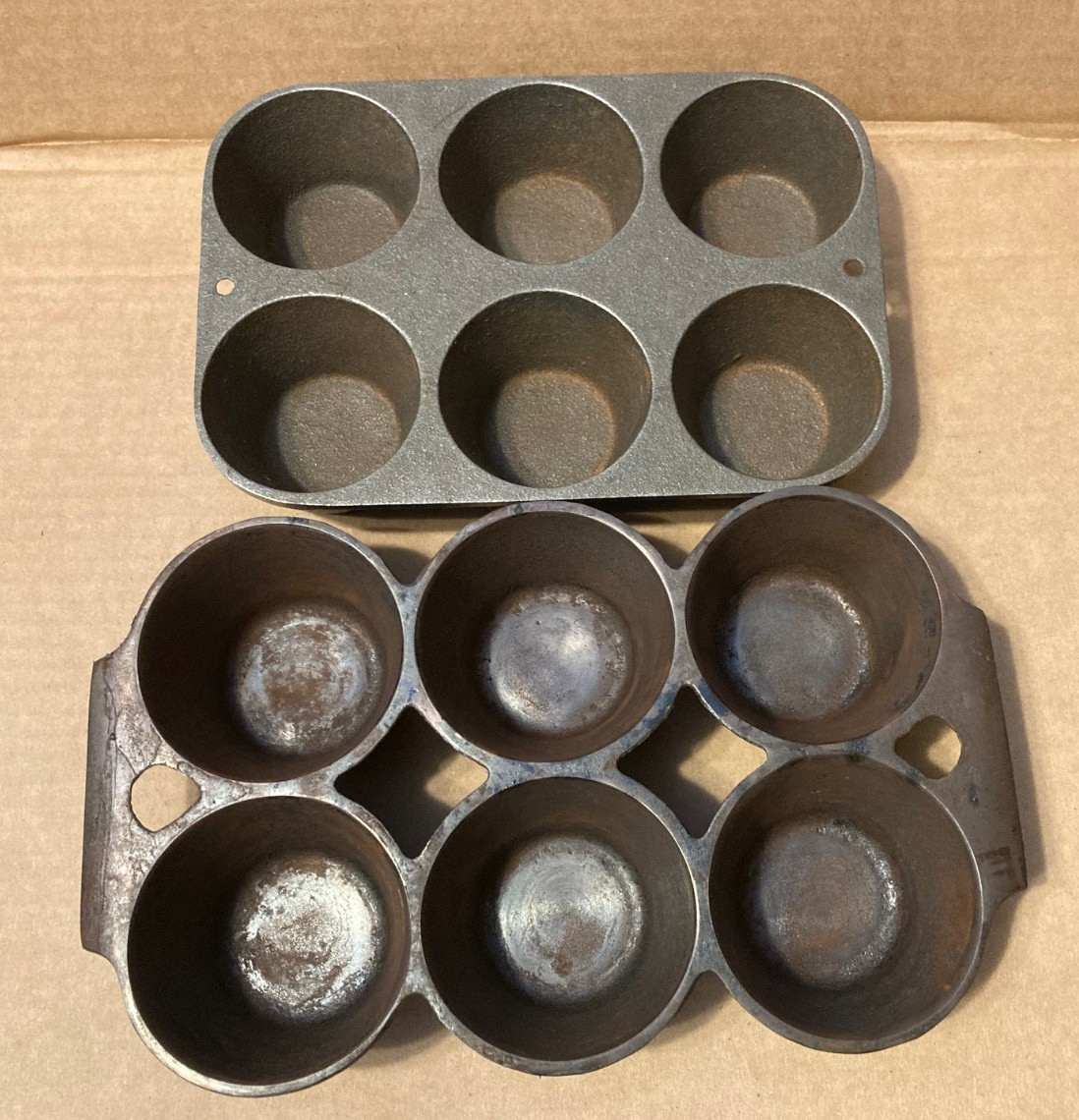 VTG Griswold No. 18 Popover / Muffin Pan, 6141, Block Letter, Erie, PA.