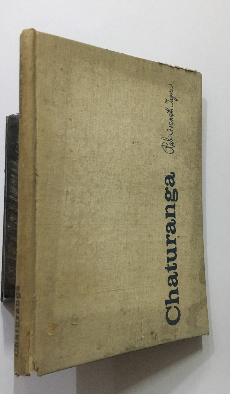 Tagore, Rabindranath: Chaturanga	Sahitya Akademi. 1963. New Delhi. 99p.