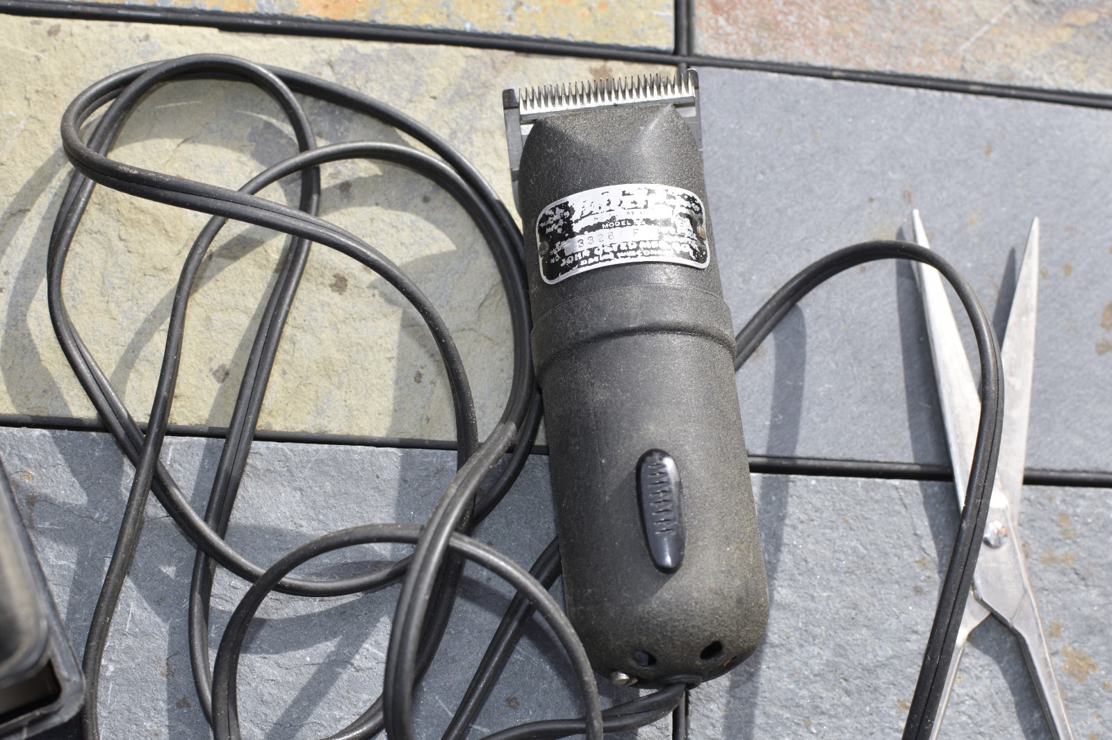 VTG Sears Kit 50'S JOHN OSTER "BUTCH" ELECTRIC HAIR CLIPPERS W/BOX  33264F READ