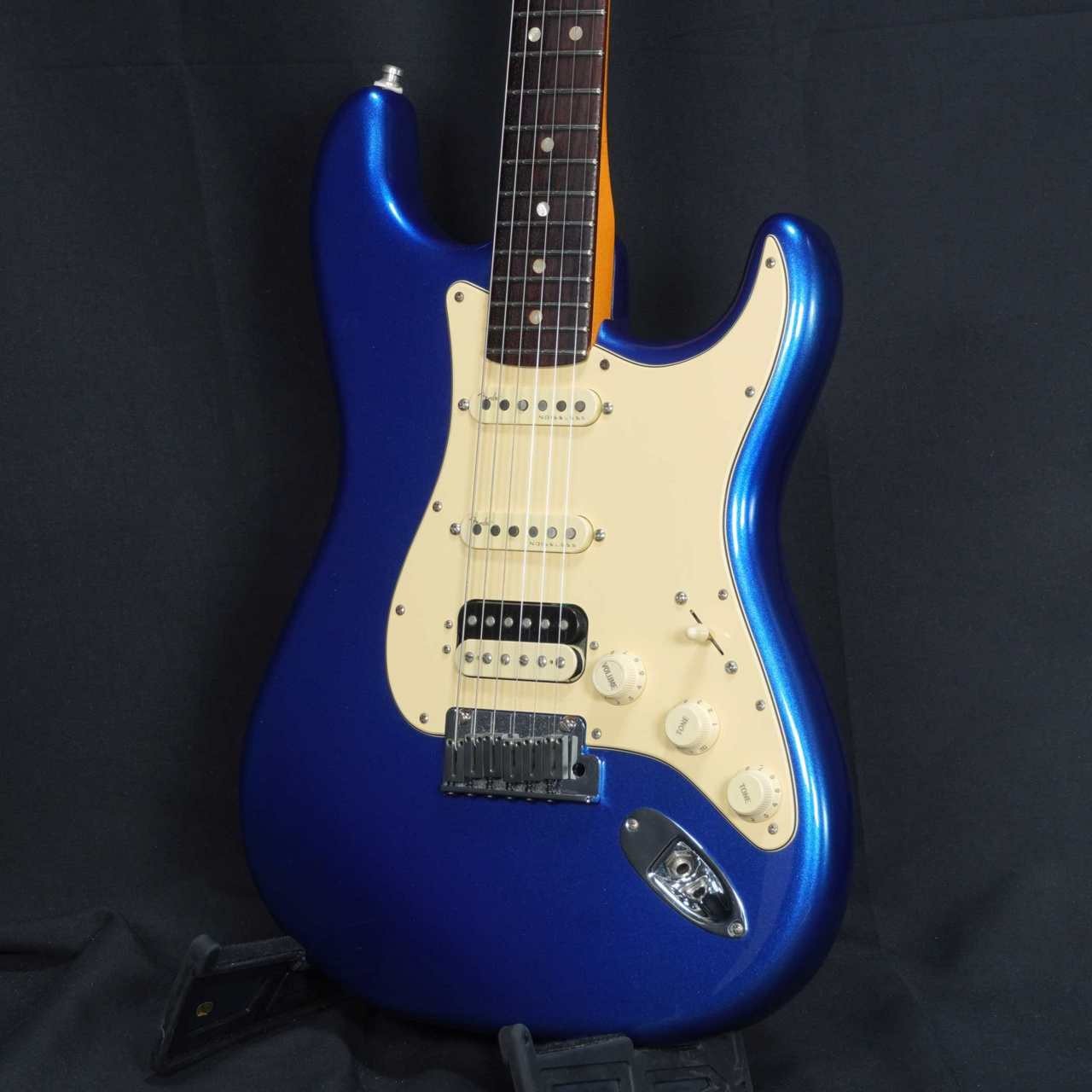Fender American Ultra Stratocaster HSS Rosewood Cobra Blue #GGr31