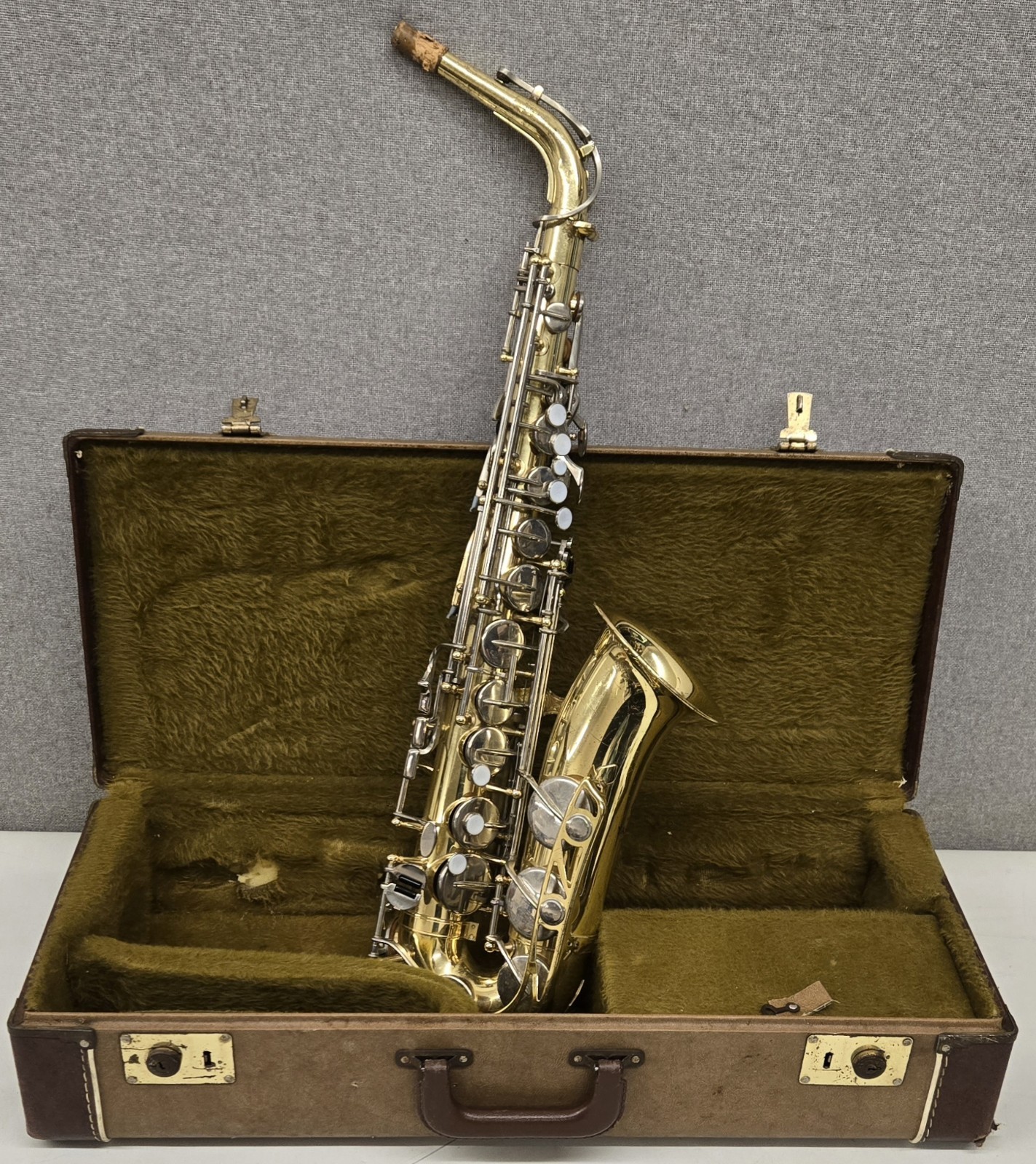 Vintage Yamaha YAS-21 Alto Saxophone W/Original Case Japan For Repair