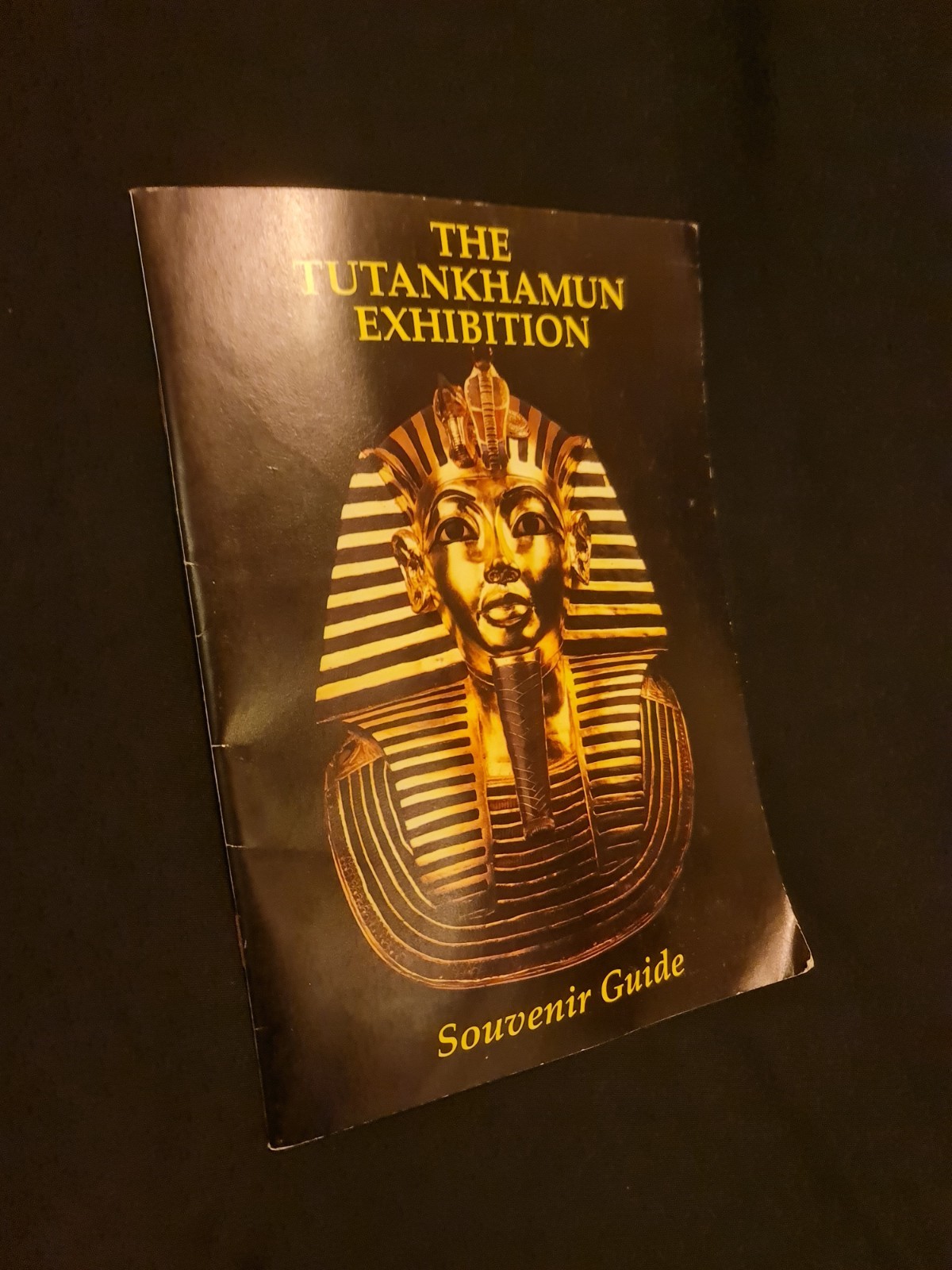 Tutankhamun Exhibition Souvenir Guide (1998) | Egyptology Museum | King Tut