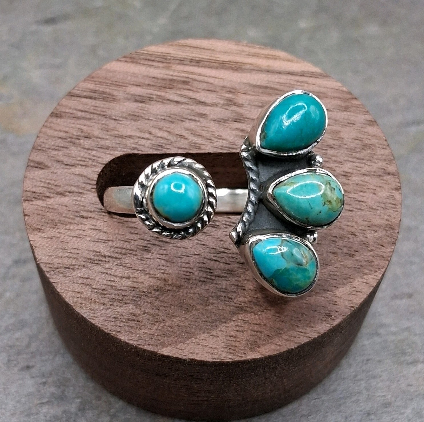 Southwestern Kingman Turquoise Ring Size 9-11 Bypass Cluster Sterling Silver