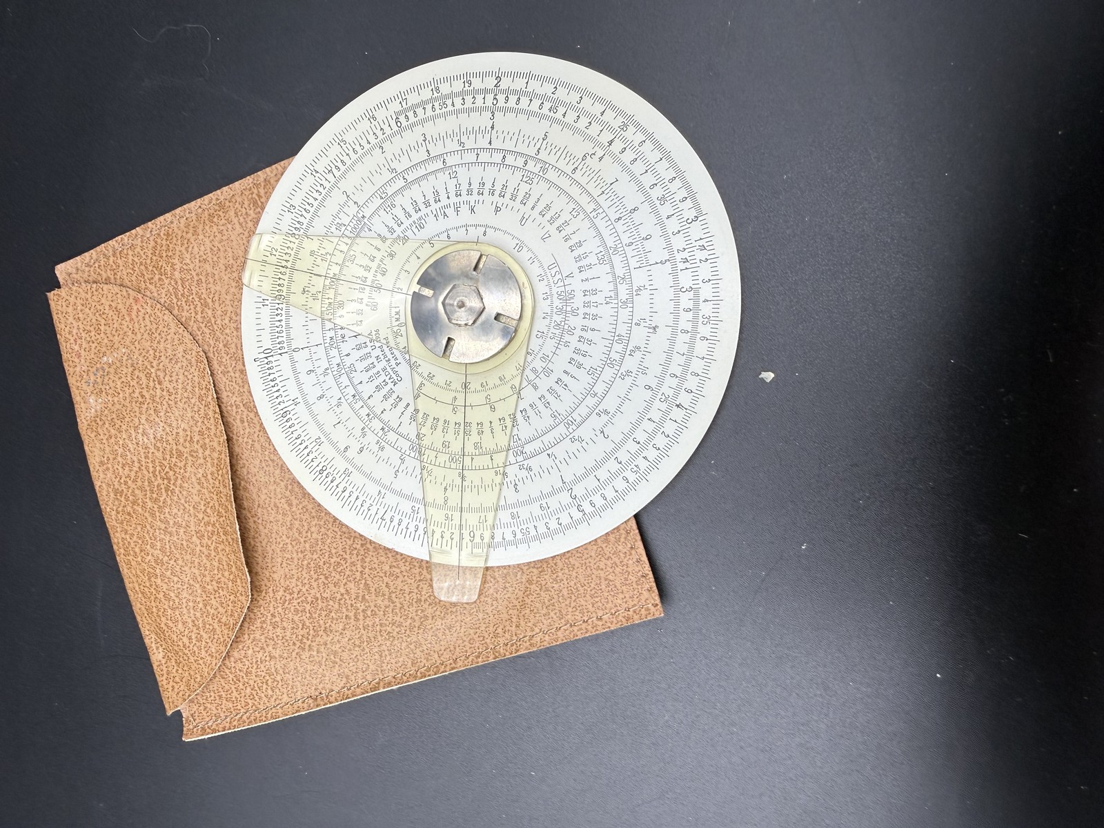 Vintage Gilson Circular Midget Slide Rule 1931 1936 USA Calculator Disk 4 1/4"