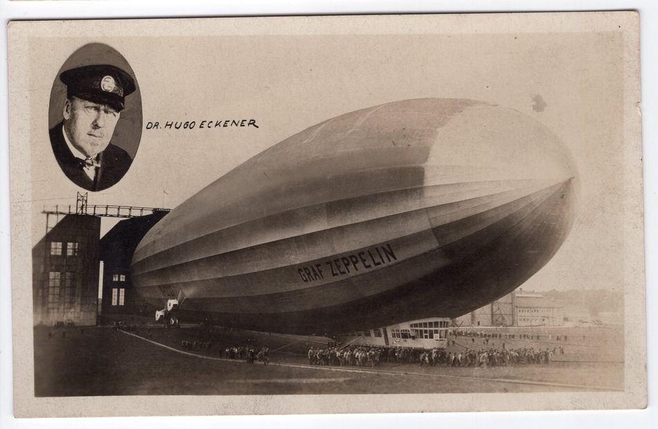 Zeppelin/Airmail Ak Photo Count Zeppelin From The Hangar And Eckener (FA0688