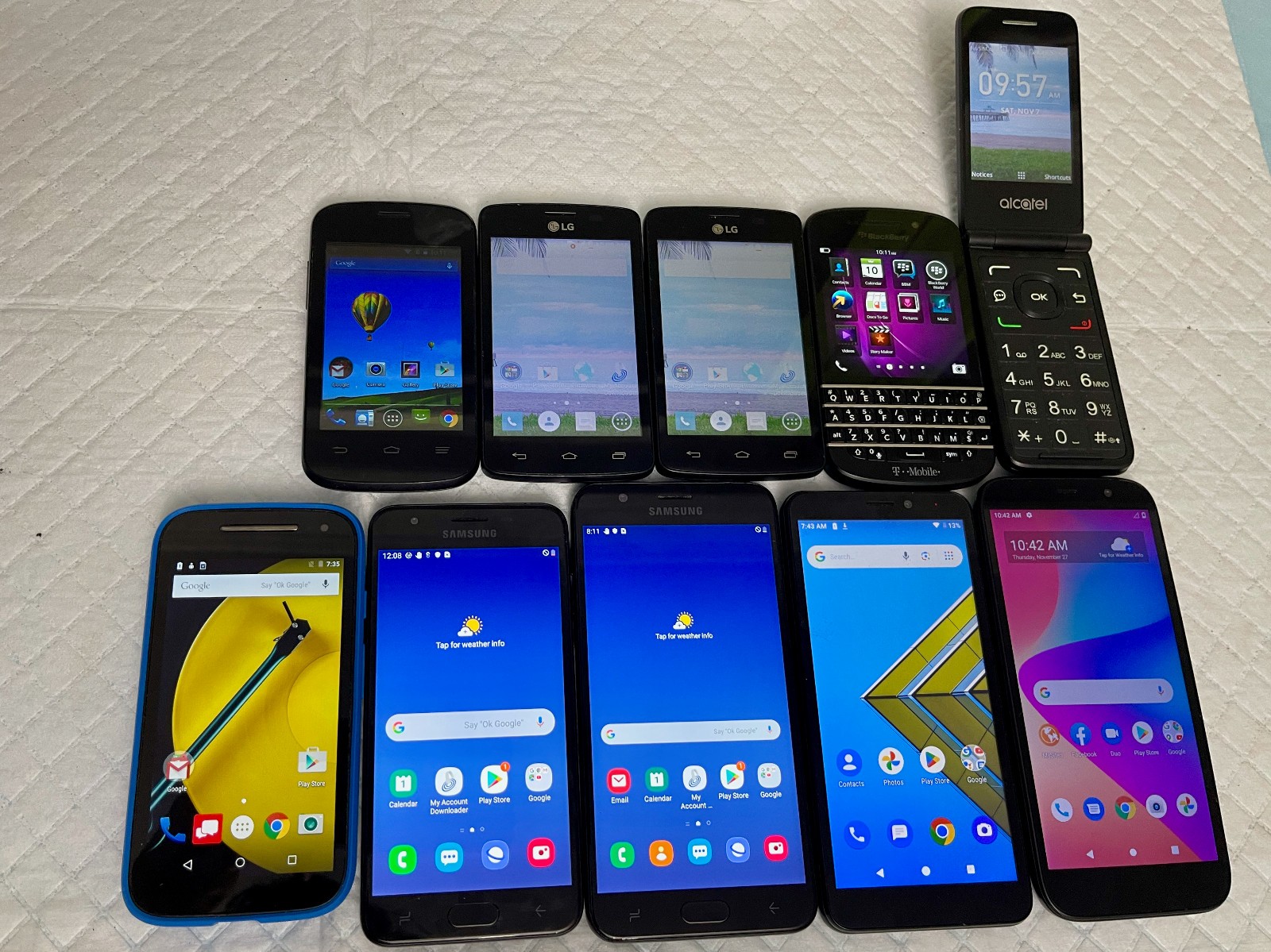 Phones Tablet - Mixed lot of 11 - WORKING - Android, blackberry, alcatel, kindle